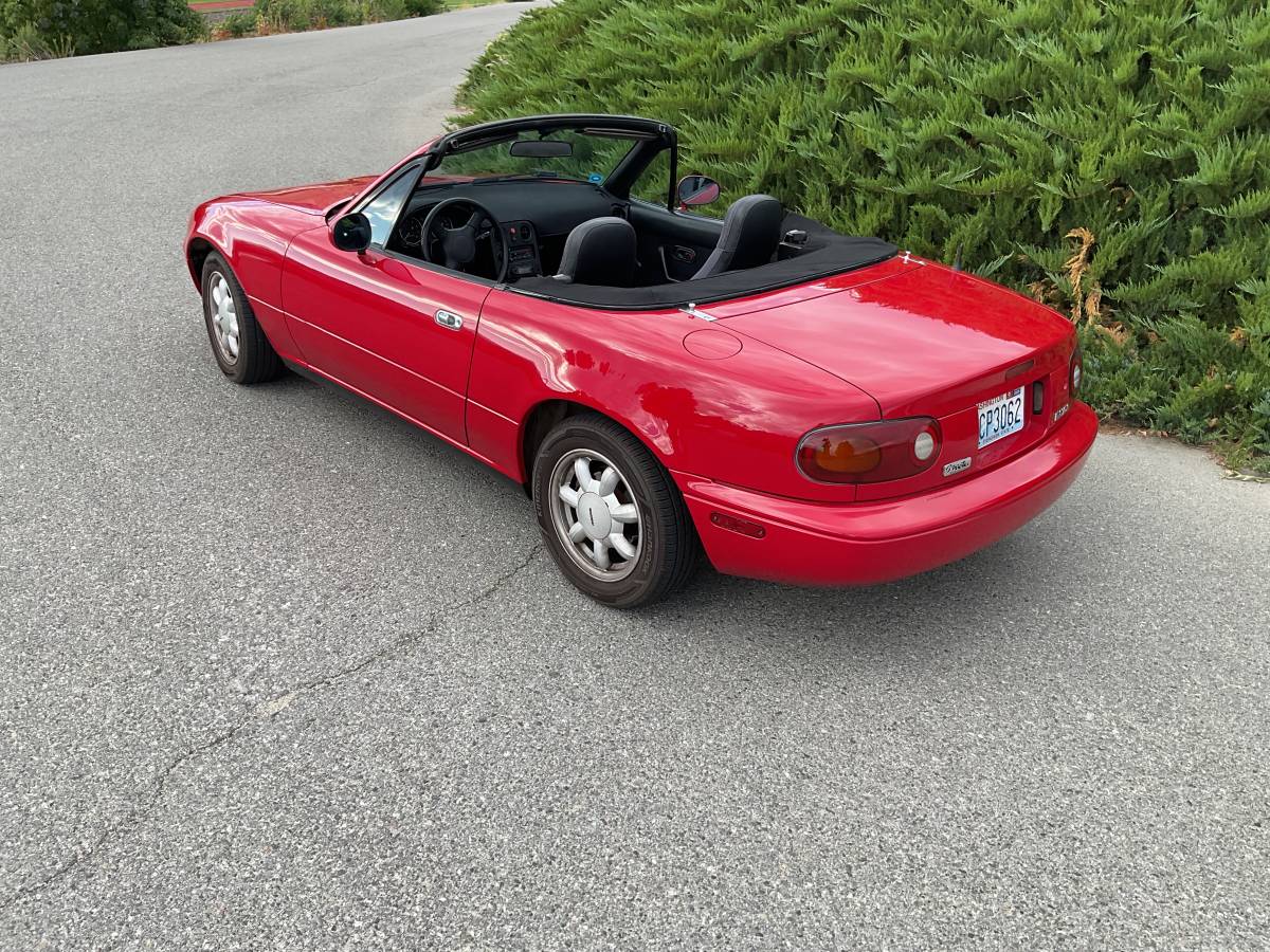 Mazda-mx-5-miata-1990-red-2