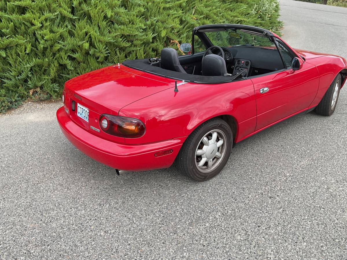 Mazda-mx-5-miata-1990-red-3