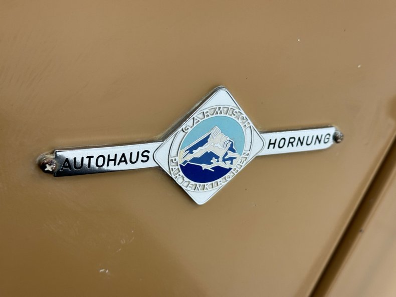 Mercedes-benz-220-1952-Tan-Tan-13