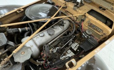 Mercedes-benz-220-1952-Tan-Tan-46