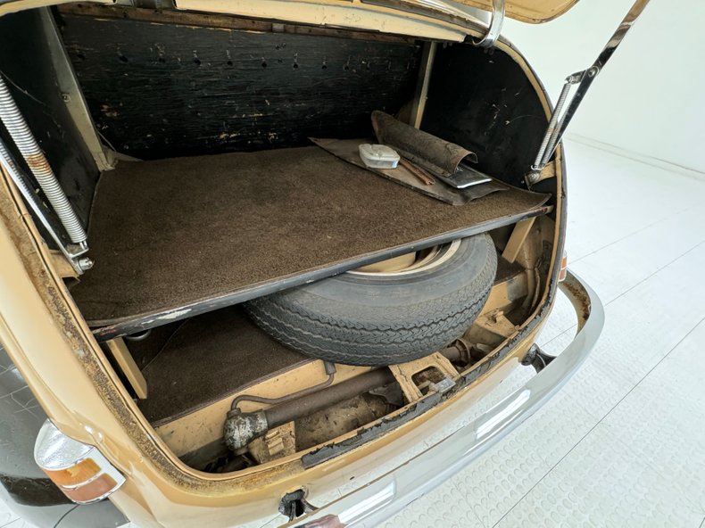 Mercedes-benz-220-1952-Tan-Tan-48