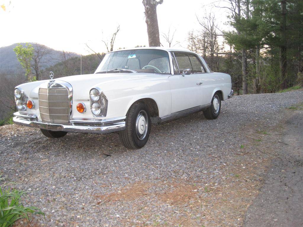 Mercedes-benz-220se-coupe-1966-white-1