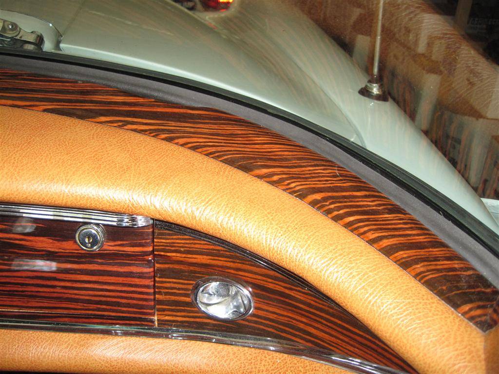 Mercedes-benz-220se-coupe-1966-white-13