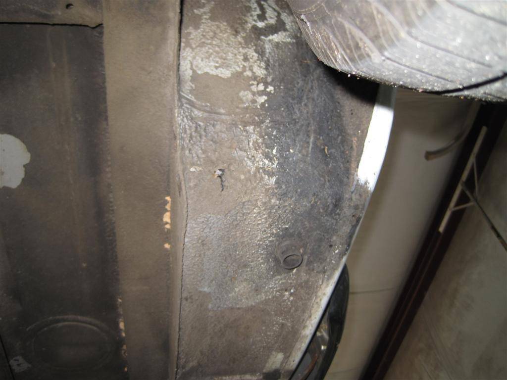 Mercedes-benz-220se-coupe-1966-white-15