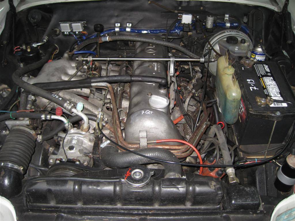 Mercedes-benz-220se-coupe-1966-white-18