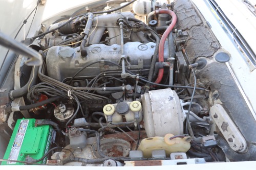 Mercedes-benz-280sl-1969-White-Black-1