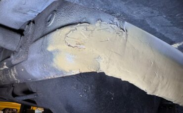 Mercedes-benz-300d-1975-Maple-Yellow-Saddle-1