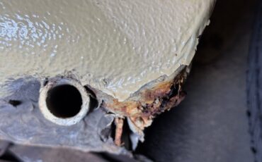 Mercedes-benz-300d-1975-Maple-Yellow-Saddle-31