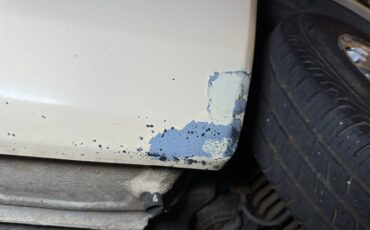 Mercedes-benz-300d-1993-Light-Ivory-Saddle-16