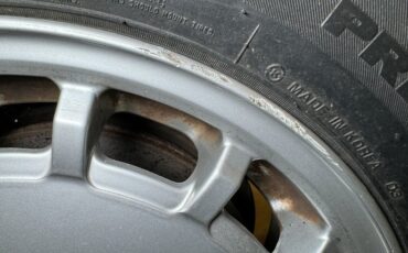 Mercedes-benz-300d-1993-Light-Ivory-Saddle-23