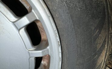 Mercedes-benz-300d-1993-Light-Ivory-Saddle-25