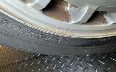 Mercedes-benz-300d-1993-Light-Ivory-Saddle-27