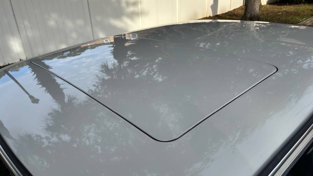 Mercedes-benz-300d-diesel-1981-grey-1