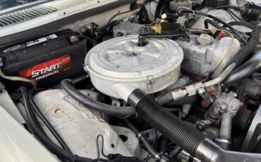 Mercedes-benz-300d-diesel-1981-grey-16