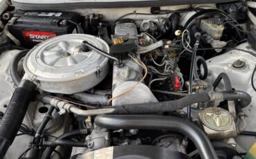 Mercedes-benz-300d-diesel-1981-grey-17