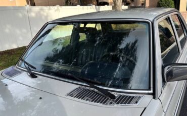 Mercedes-benz-300d-diesel-1981-grey-20