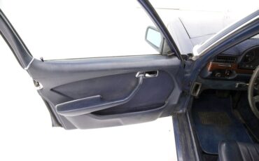 Mercedes-benz-300sd-1980-China-Blue-Blue-28