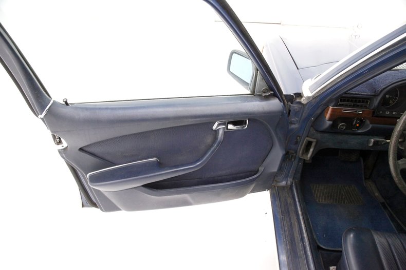 Mercedes-benz-300sd-1980-China-Blue-Blue-28