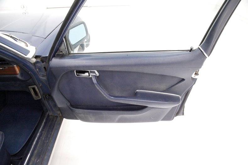 Mercedes-benz-300sd-1980-China-Blue-Blue-38