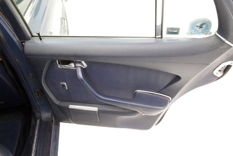 Mercedes-benz-300sd-1980-China-Blue-Blue-9