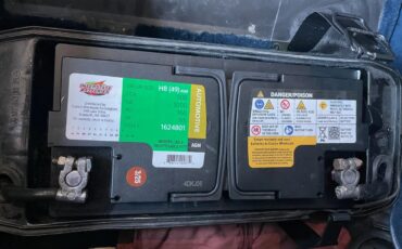 Mercedes-benz-380sl-1984-Astral-Silver-Blue-12