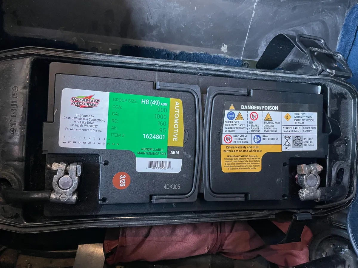 Mercedes-benz-380sl-1984-Astral-Silver-Blue-12