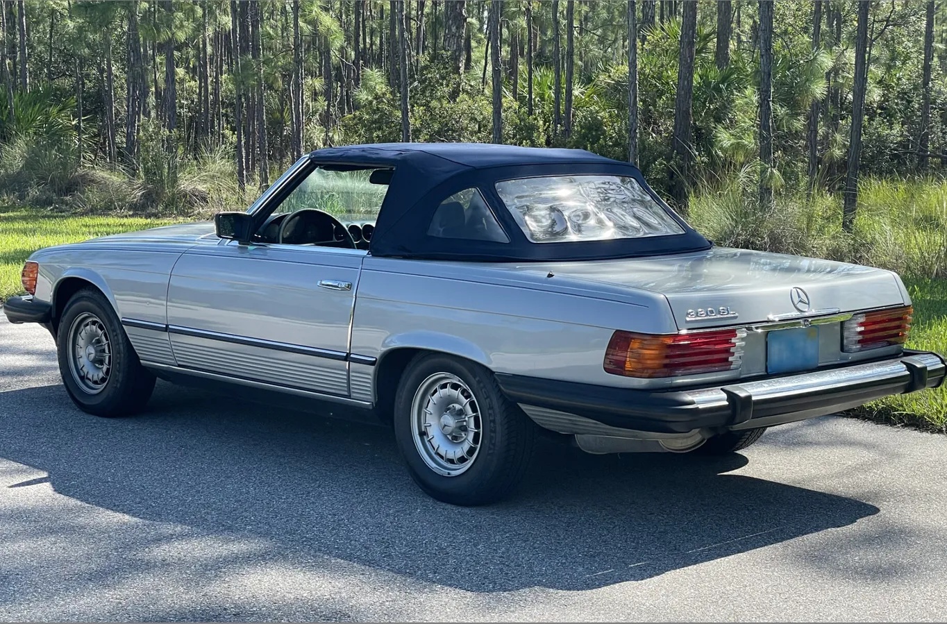 Mercedes-benz-380sl-1984-Astral-Silver-Blue-2