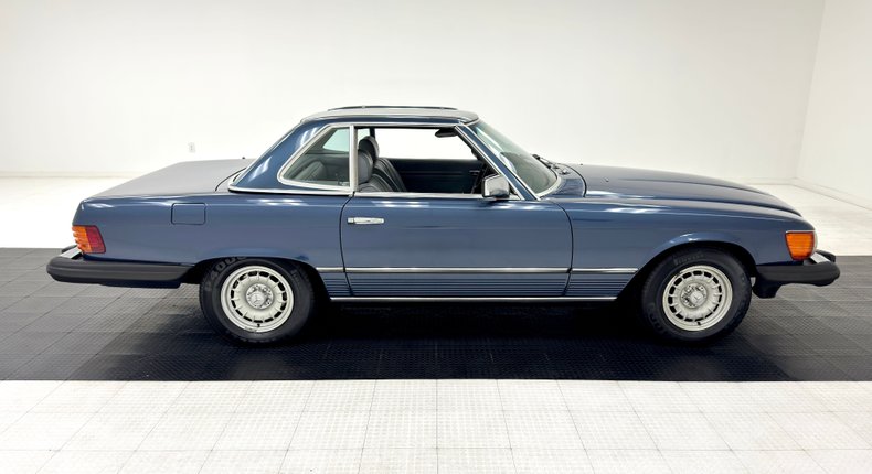 Mercedes-benz-380sl-1984-Dark-Lapis-Blue-Meta-Gray-10