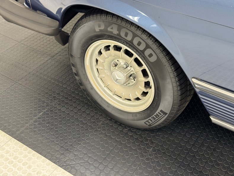 Mercedes-benz-380sl-1984-Dark-Lapis-Blue-Meta-Gray-15