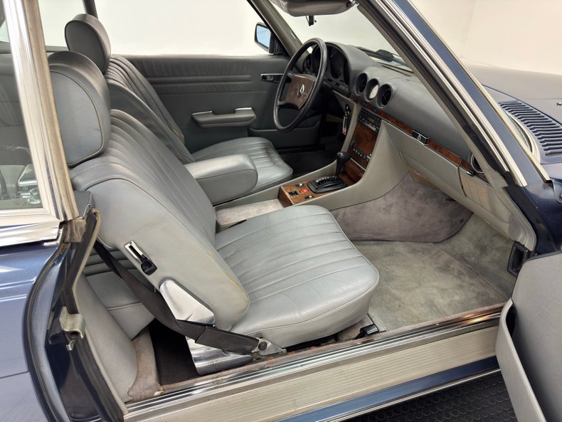 Mercedes-benz-380sl-1984-Dark-Lapis-Blue-Meta-Gray-21