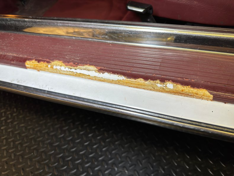 Mercedes-benz-560sl-1987-White-Burgundy-2