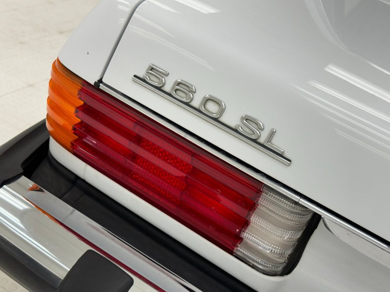 Mercedes-benz-560sl-1987-White-Burgundy-21