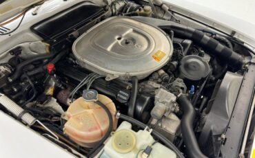 Mercedes-benz-560sl-1987-White-Burgundy-23