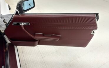 Mercedes-benz-560sl-1987-White-Burgundy-3