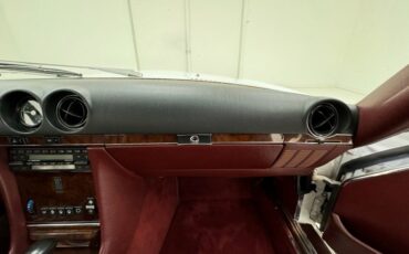 Mercedes-benz-560sl-1987-White-Burgundy-36
