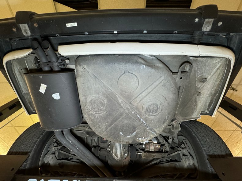 Mercedes-benz-560sl-1987-White-Burgundy-42