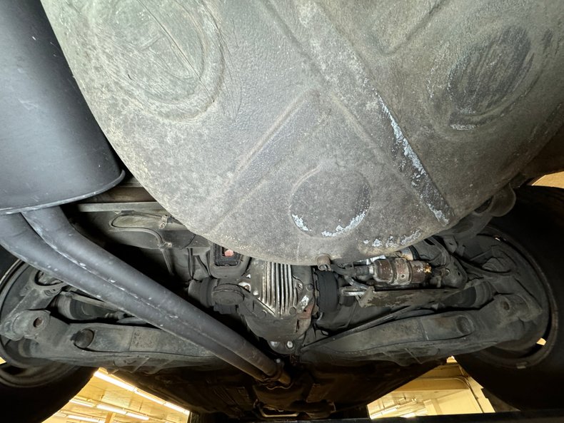 Mercedes-benz-560sl-1987-White-Burgundy-43