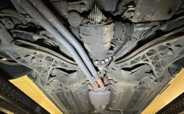 Mercedes-benz-560sl-1987-White-Burgundy-44