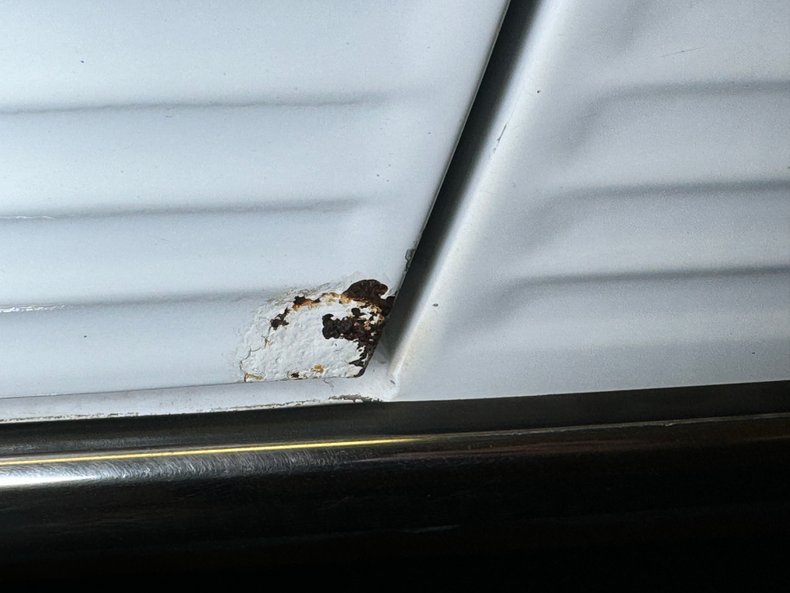 Mercedes-benz-560sl-1987-White-Burgundy-47