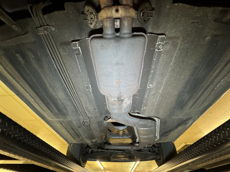 Mercedes-benz-560sl-1987-White-Burgundy-48