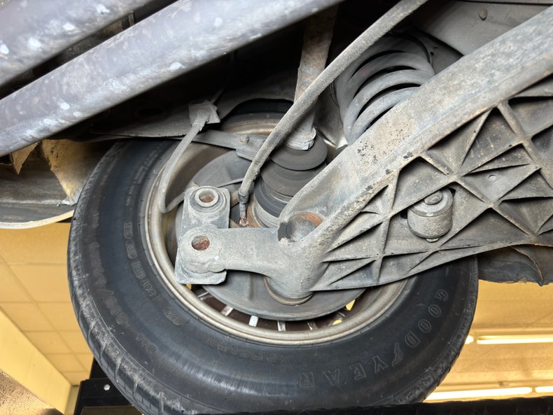 Mercedes-benz-560sl-1987-White-Burgundy-49