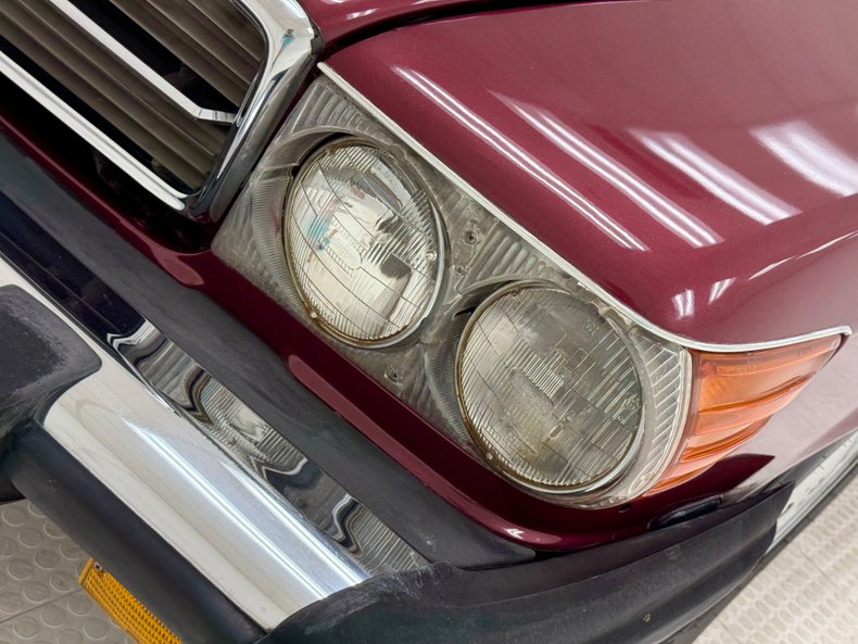 Mercedes-benz-560sl-1989-Garnet-Red-Cream-15