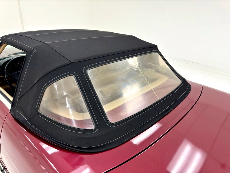 Mercedes-benz-560sl-1989-Garnet-Red-Cream-22