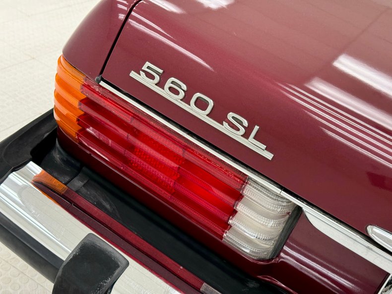 Mercedes-benz-560sl-1989-Garnet-Red-Cream-23