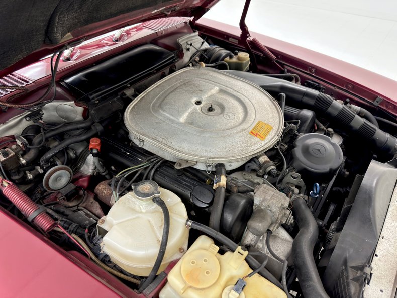 Mercedes-benz-560sl-1989-Garnet-Red-Cream-36