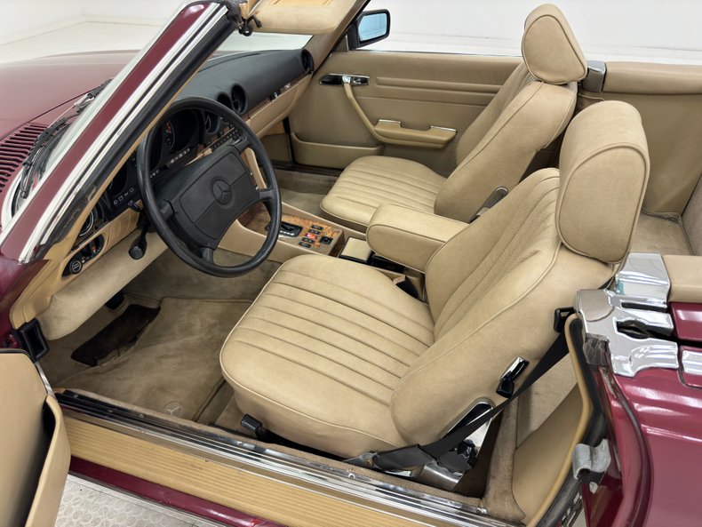 Mercedes-benz-560sl-1989-Garnet-Red-Cream-43