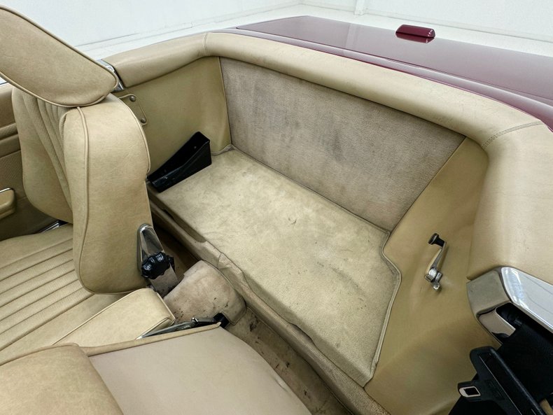 Mercedes-benz-560sl-1989-Garnet-Red-Cream-44