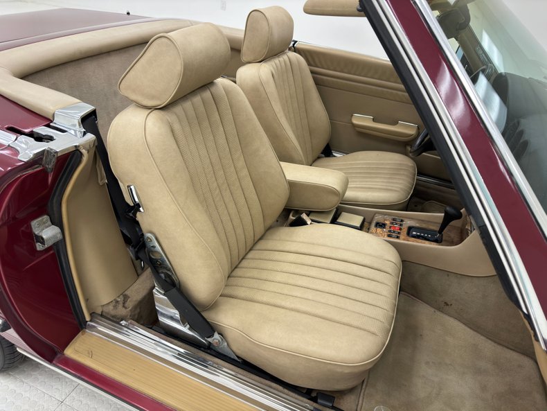 Mercedes-benz-560sl-1989-Garnet-Red-Cream-45
