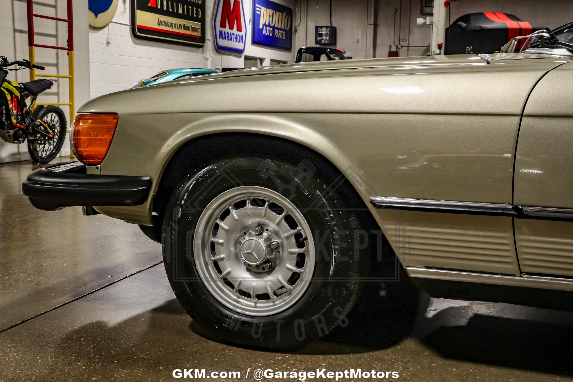 Mercedes-benz-Other-1976-Gold-BeigeTan-43