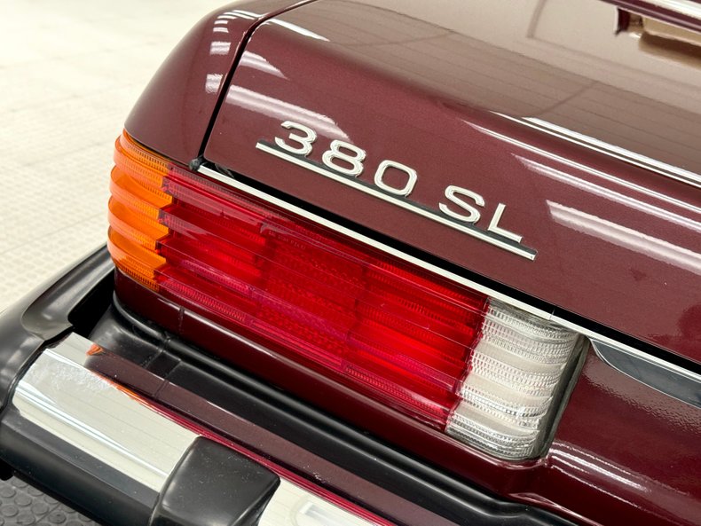 Mercedes-benz-Other-1985-Cabernet-Red-Metalli-Beige-24